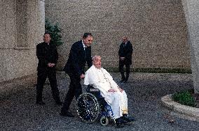 Pope Francis Gets First Electric 'Popemobile’ - Vatican