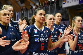 Reale Mutua Fenera Chieri '76 v SMI Roma Volley - Italian Women's Serie A1 Volleyball: Day 11