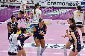 Reale Mutua Fenera Chieri '76 v SMI Roma Volley - Italian Women's Serie A1 Volleyball: Day 11