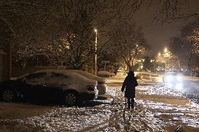 First Significant Snowfall Of The Season In Toronto, Canada