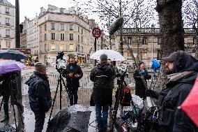 Resignation Of Prime Minister Atmosphere - Paris