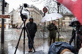 Resignation Of Prime Minister Atmosphere - Paris