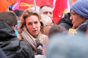 Public Service Demonstration - Paris