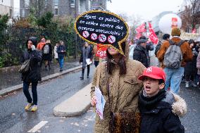 Public Service Demonstration - Paris