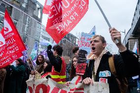 Public Service Demonstration - Paris