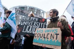 Public Service Demonstration - Paris