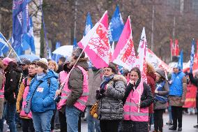 Public Service Demonstration - Paris