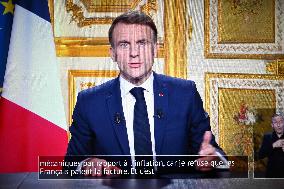 French President Emmanuel Macron adresses a speech after the censure of Michel Barnier's - Paris