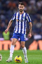 FC Porto v Casa Pia AC - Liga Portugal Betclic