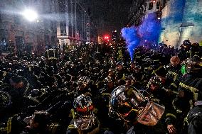 Firefighters On Strike - Lyon