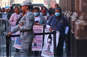 Relatives Of The 43 Missing At The National Palace - Mexico City