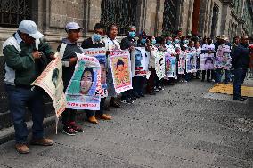 Relatives Of The 43 Missing At The National Palace - Mexico City