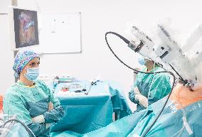 Surgery Performed Using The Da Vinci Medical Robot