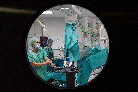 Surgery Performed Using The Da Vinci Medical Robot