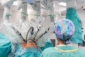 Surgery Performed Using The Da Vinci Medical Robot