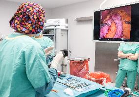 Surgery Performed Using The Da Vinci Medical Robot