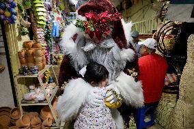 Santa Claus Tours Sonora Market In Mexico City