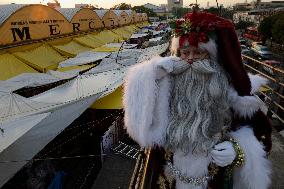 Santa Claus Tours Sonora Market In Mexico City