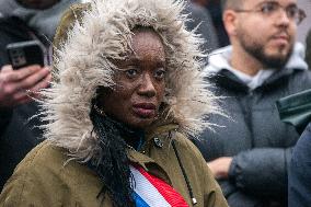 Public Service Demonstration - Paris