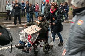 Public Service Demonstration - Paris