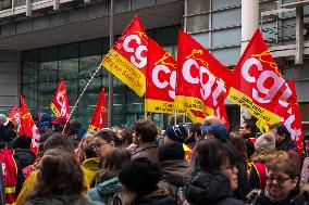 Public Service Demonstration - Paris