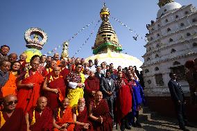 Bhutanese King Jigme Khesar Namgyel Wangchuk Visits Swayambhunath Stupa In Stopover Visit