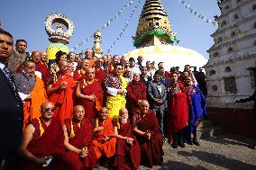 Bhutanese King Jigme Khesar Namgyel Wangchuk Visits Swayambhunath Stupa In Stopover Visit