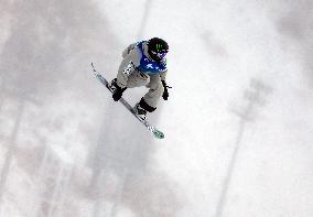 FIS Snowboard Halfpipe 2024 Qualifications - China