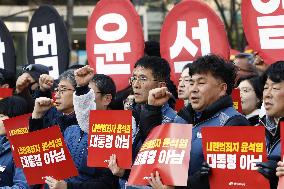 Seoul ahead of vote on impeachment motion against Yoon