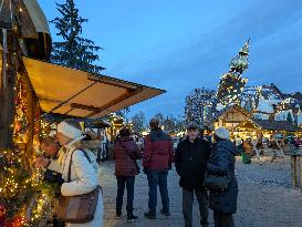 Annual Fairytale Bavarian Christmas Illumination And Christmas Markets In Abensberg