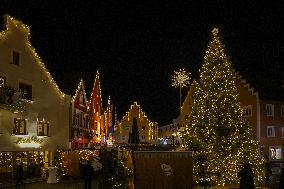 Annual Fairytale Bavarian Christmas Illumination And Christmas Markets In Abensberg