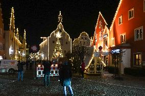 Annual Fairytale Bavarian Christmas Illumination And Christmas Markets In Abensberg