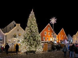 Annual Fairytale Bavarian Christmas Illumination And Christmas Markets In Abensberg