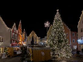 Annual Fairytale Bavarian Christmas Illumination And Christmas Markets In Abensberg