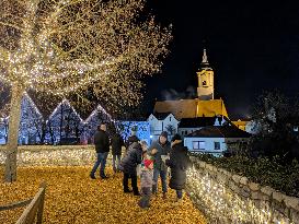 Annual Fairytale Bavarian Christmas Illumination And Christmas Markets In Abensberg