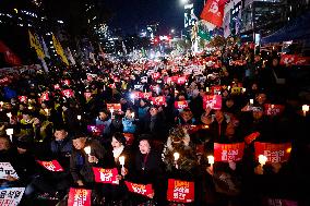 Falls Into Chaos As Lawmakers Overturn President Yoon Suk-yeol’s Martial Law In South Korea