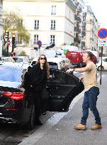 Angelina Jolie Shopping - Paris