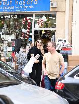 Angelina Jolie Shopping - Paris