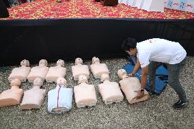 CPR Training In The Indian Museum In, Kolkata