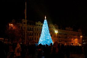 Ukraines main Christmas tree lit up in Kyiv