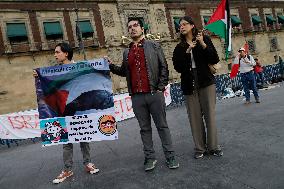 Palestinian Activists And Supporters Demonstrate Against The Genocide In Gaza At The Zócalo In Mexico City