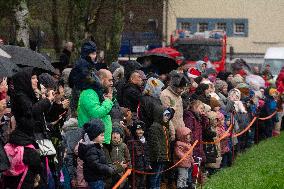 Santa Claus Comes With Hilicopter In Essen Steele