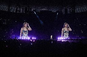 Taylor Swift In Concert - Vancouver