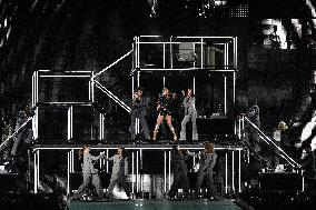 Taylor Swift In Concert - Vancouver