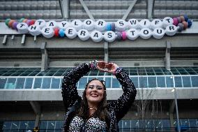 Fans At Taylor Swift Concert - Vancouver