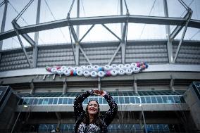 Fans At Taylor Swift Concert - Vancouver