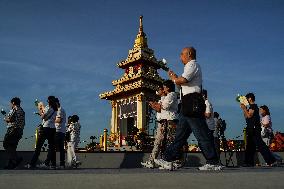 Sacred Buddha Relic To Temporarily Enshrined In Bangkok.