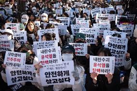 Nationwide Protests Demand President Yoon Suk Yeol’s Impeachment In South Korea