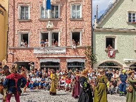 Landshut Wedding: A Grand Historical Pageant In Bavaria