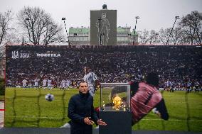 Former Dynamo Kyiv, AC Milan And Ukraine Forward Andriy Shevchenko Brings The Ballon D'Or (Golden Ball) In Kyiv